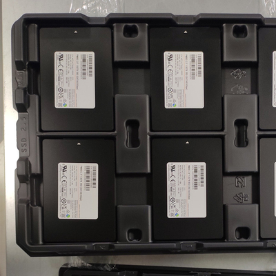 MZ7LH3T8HMLT Samsung PM883 3.84 تيرابايت 6 جيجابت / ثانية 2.5 &quot;AES 256 بت محرك أقراص الحالة الصلبة